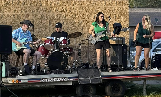 Green River performing outdoors